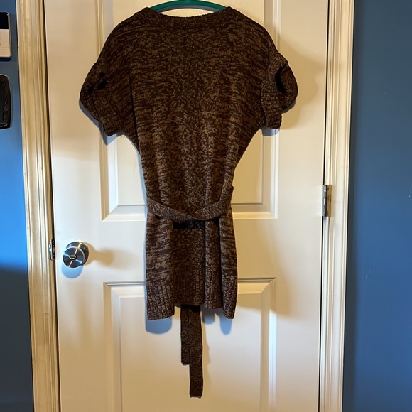 Brown belted sweater - Picture 2 of 4